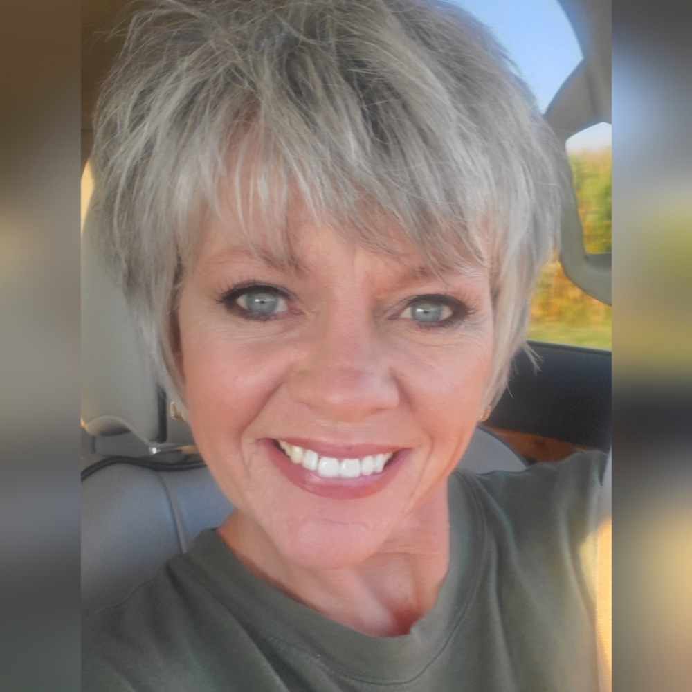 Meet your Posher, Roxann